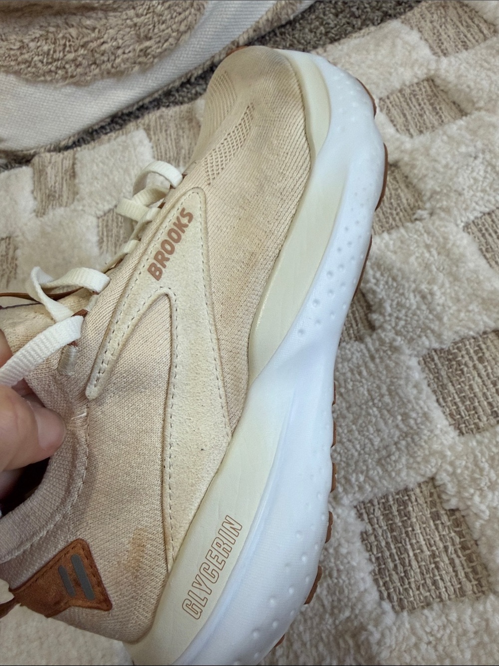 Brooks Women’s Glycerin Running Sneakers — Light Tan with Brown Accents - Picture 8 of 8